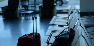 Jak zabezpieczyć bagaż przed zagubieniem podczas podróży