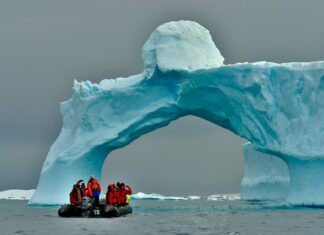 Historia eksploracji Antarktyki