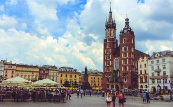 Podróże po Polsce z dzieckiem: najlepsze miejsca dla rodzin z dziećmi Podróże po Polsce z dzieckiem