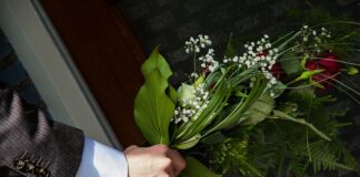 W jaki sposób zaskoczyć kobietę?