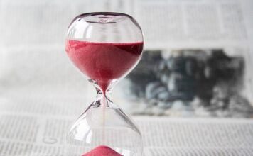 Ile godzin pracuje lekarz w USA?