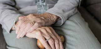 Ile lat trzeba być w związku małżeńskim żeby otrzymać emeryturę po mężu?