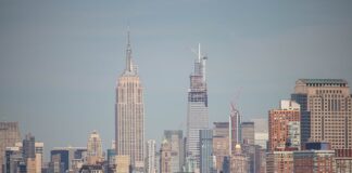 Które państwo nie ma oficjalnej stolicy?