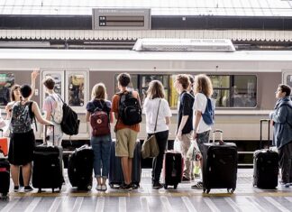 Co trzeba wyciągać z bagażu podręcznego przy odprawie?