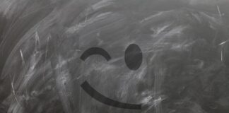 Dlaczego trzeba zamykać okna w samolocie?