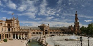 Czy do Hiszpanii Polacy muszą mieć paszport?