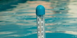 Jaka jest temperatura na wysokości 11000 m?