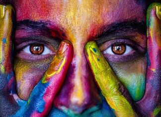 Ile osób przypada na 1 km w Chinach?